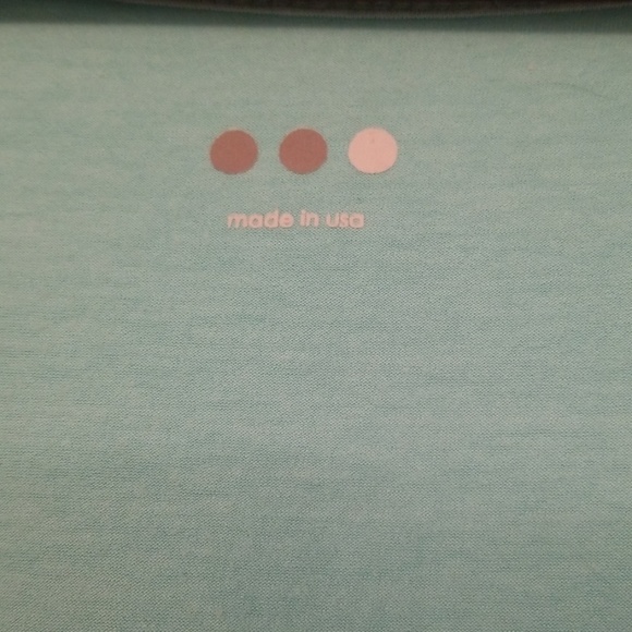 Cold Shoulder Top - Picture 2 of 4